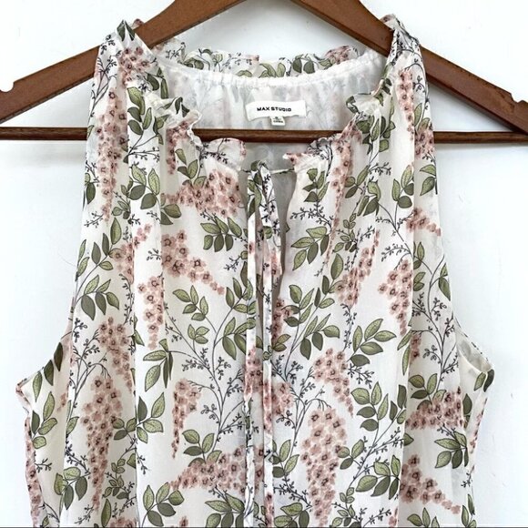 Max Studio blouson tank top with keyhole  opening and centre front tie - Picture 2 of 10